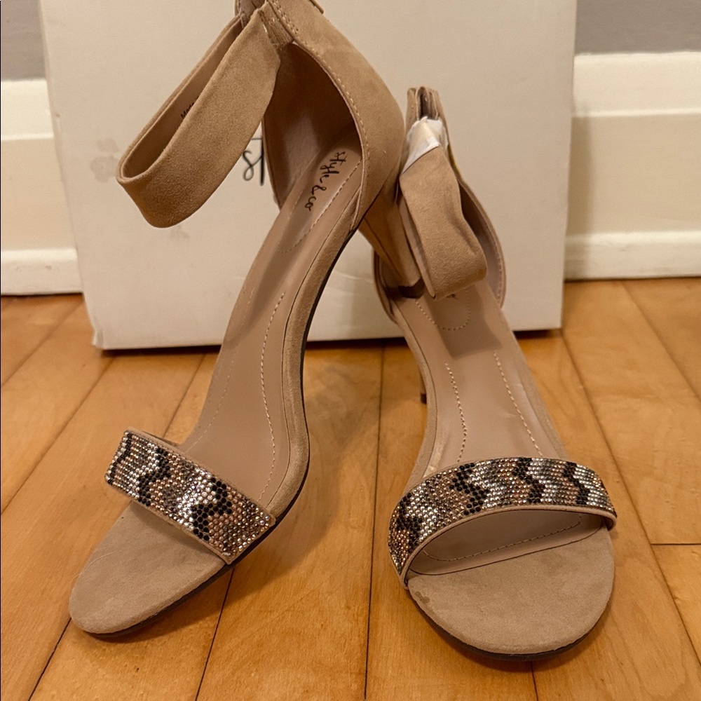 Style & Co Stylish Tan Mid Heel Sandals